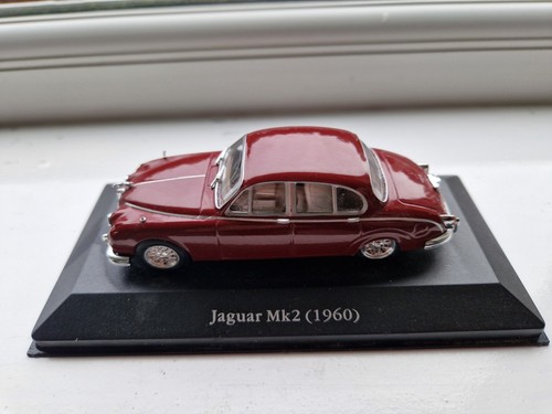 Scale model car jaguar - model,
