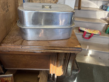 Vintage Large Aluminum Roaster With Bottom Insert And Orig Packing