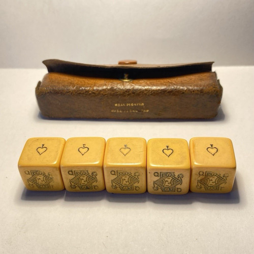 Vintage butterscotch bakerlite - vintage,