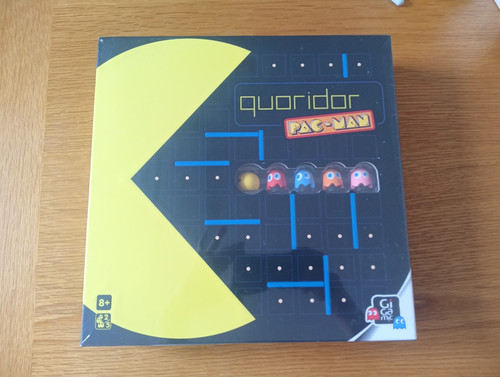 Quoridor board game pac - quoridor, pac-man