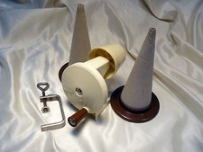CONE REEL FOR KNITTING MACHINES