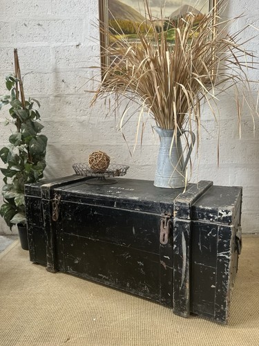 Beautiful antique solid wood - beautiful,