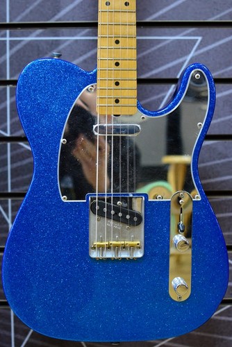 Fender artist mascis - artist,