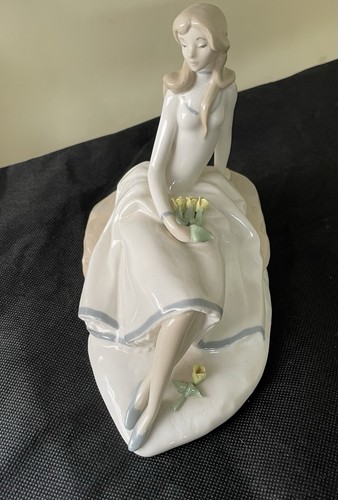 The tulip maiden teresa 1983 - maiden,