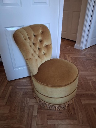 Vintage gold dralon