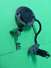 Suzuki RGV 250 RGV250  VJ22 VJ21 LOCK SET MAIN SWITCH AND GAS CAP