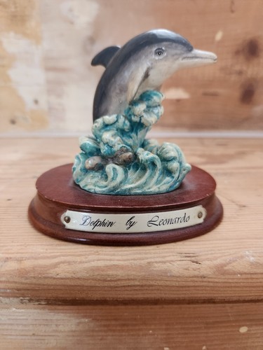 Leonardo dolphin mounted on - leonardo,