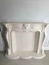 Louis Fire Surround