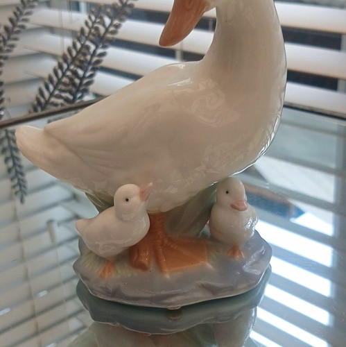 Crown staffordshire porcelain - staffordshire,