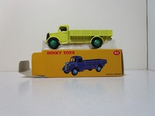 Dinky Toy (Atlas)  412 Austin