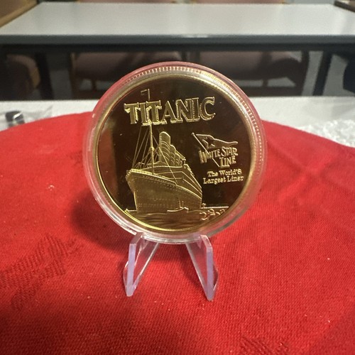 Titanic gold plated - titanic, gold-plated