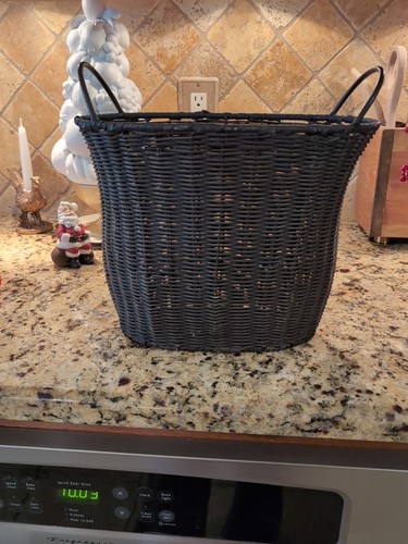 Wicker basket woven - black, with