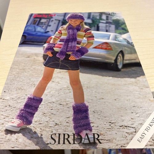 Sirdar funky fur - pattern, 2134