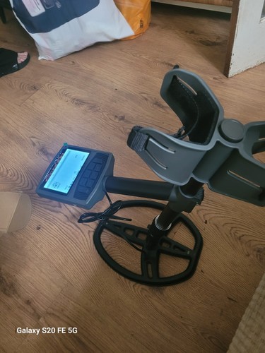 Metal detector new box - detector, in