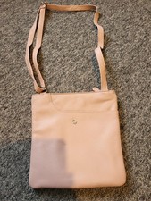 LADIES ASHWOOD LEATHER CROSS