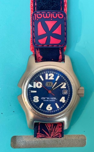 Animal claw surfers watch - 'claw',