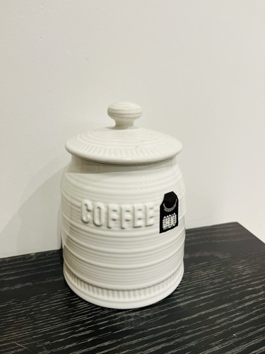 The old pottery white - , coffee