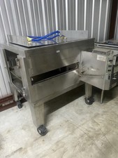 LINCOLN IMPINGER SINGLE GAS PIZZA OVEN-MODEL  1040 (NAT GAS) MISING PARTS