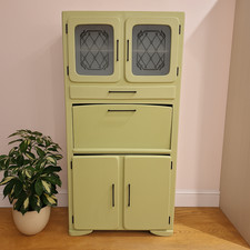 Hoosier Style 1950's Kitchen