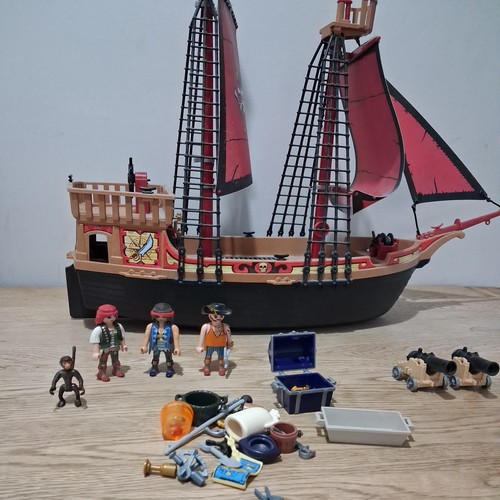 Playmobil skull pirate ship - playmobil,
