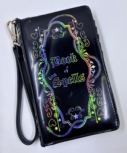 Betsey johnson kitsch - johnson,