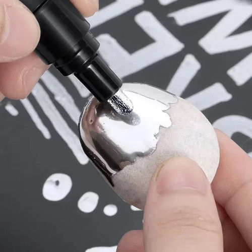 Metallic liquid chrome mirror - liquid,