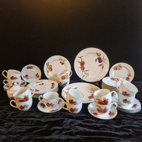Vintage royal worcester - royal,