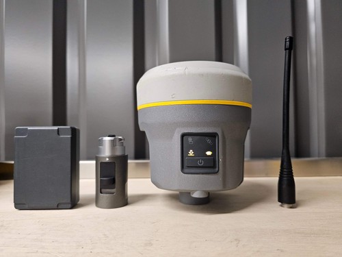 Trimble r10 uhf gnss surveying - uhf,