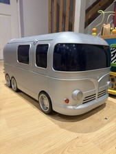 Bratz Flashback Fever Party Bus 2004