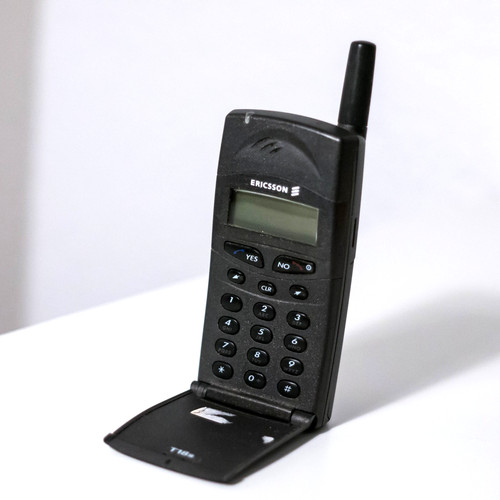 Ericsson t18s mobile phone - ericsson,