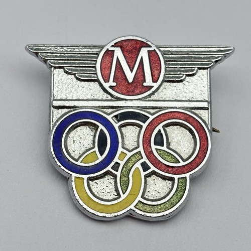 Unusual wings melbourne - wings, 1956
