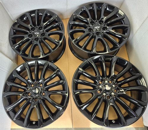 Genuine gloss black - 4,
