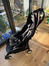 Babyzen Yoyo Black Pushchair Good Condition Livesaver For Travel