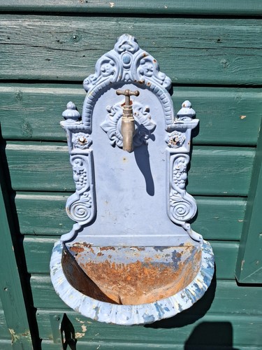 Vintage cast iron garden - cast,
