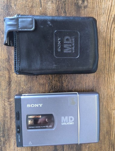 Sony e40 portable minidisc - sony,