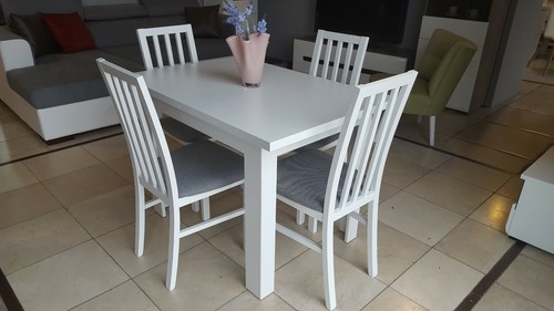 Set extending dining - of,