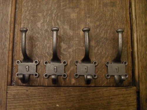 Antique style cast - 13,