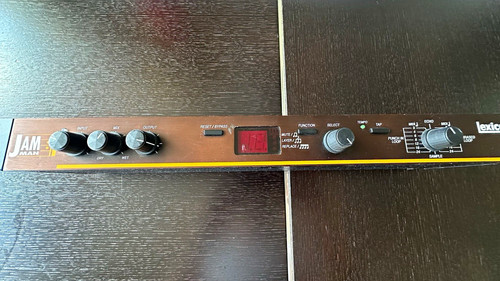 Lexicon jam man rack - man,