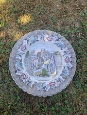 British Anchor Soup / Serving