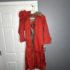 Burberry’s Trench Coat Red
