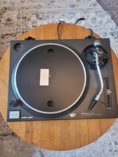 Technics Model SL-1210MK2