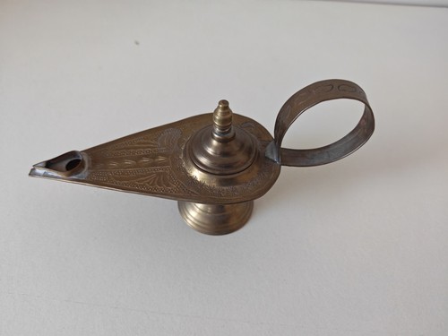 Brass aladdin style - brass, oil