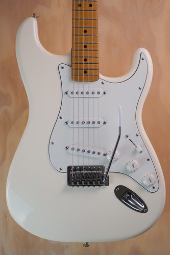 Fender standard stratocaster - standard,
