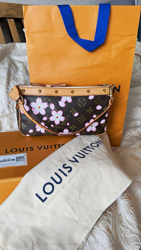 Louis vuitton monogram cherry - louis,