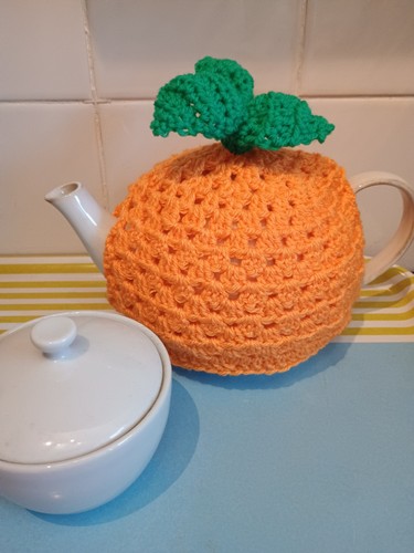 Pineapple hand knit tea cosy - pineapple,