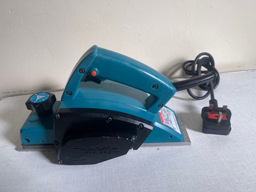 Makita 1902 240v - , corded