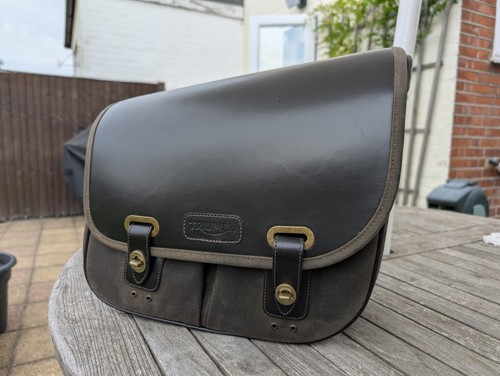 Triumph wax cotton - wax, panniers