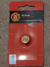 Manchester United FC Metal Pin Badge Official Merchandise New