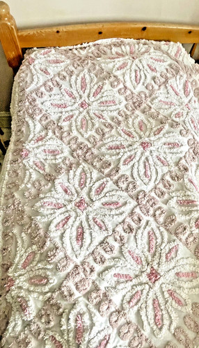 Candlewick double bedspread - double,