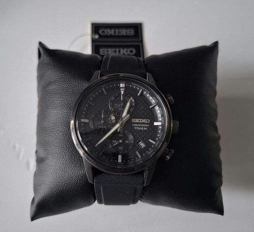 Seiko titanium chronograph - titanium,
